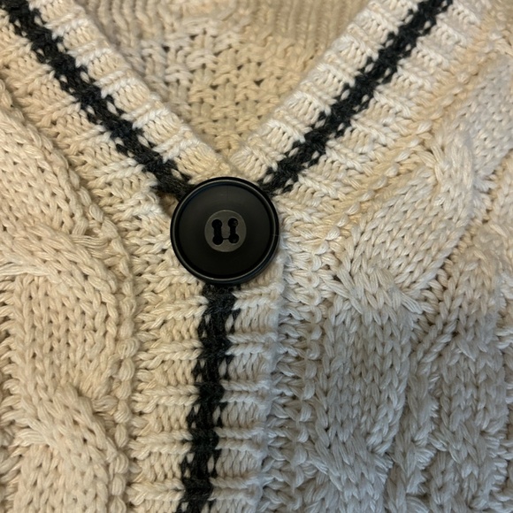 Taylor Swift Folklore Cardigan - Size: XS/S - Picture 5 of 9